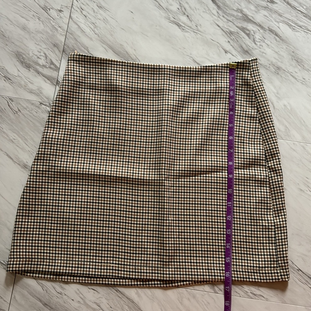 Plaid Skirt - Picture 5 of 5